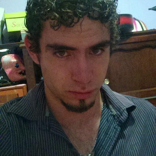 Alfredo Valdivia Photo 9