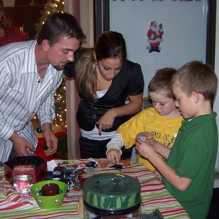 Holly Allen Photo 15