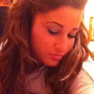 Anna Gargiulo Photo 11
