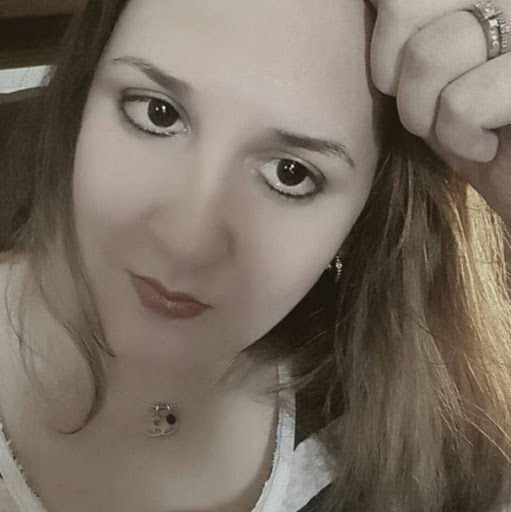 Julie Pavey Photo 11