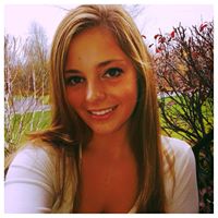 Laura Vickers Photo 17