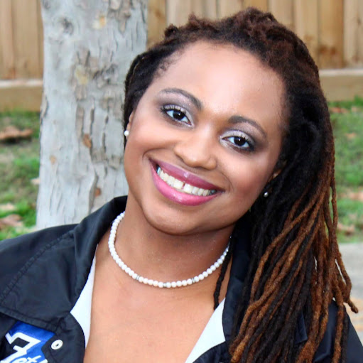 Amanda Sims Photo 12