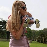 Kathryn Lowe Photo 24