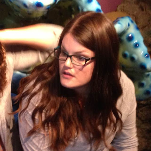 Nicole Hoffman Photo 6