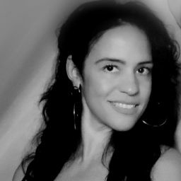 Martha Vargas Photo 34