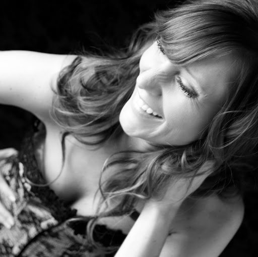 Jessica Mitchell Photo 14