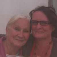 Julie Carrington Photo 33