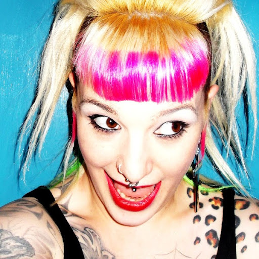 Jacqueline Simons Photo 6