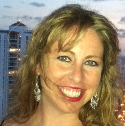 Elizabeth Godfrey Photo 19