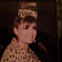 Lauren Elliott Photo 34