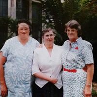 Christine Hillman Photo 18