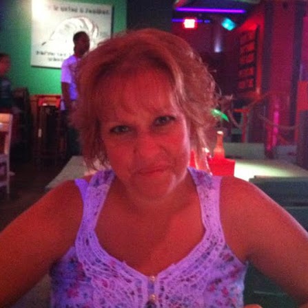 Sandy Valentine Photo 29