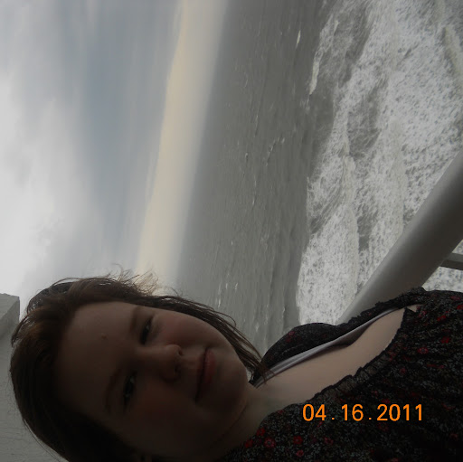 Katie Simon Photo 15