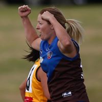 Catherine Weeks Photo 19