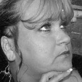 Julie Light Photo 36