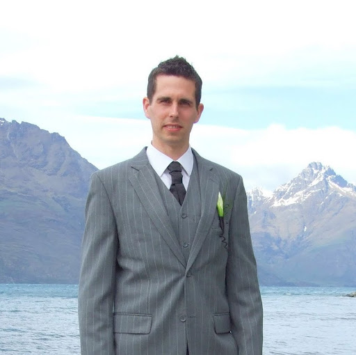 Tim Elliott Photo 34