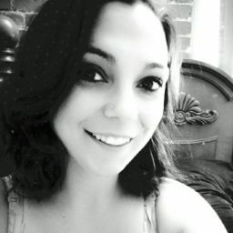 Danielle Croteau Photo 3