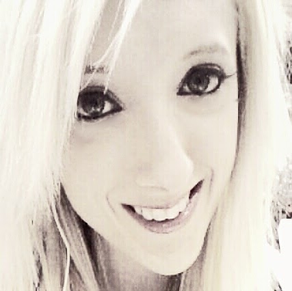 Jessica Ellis Photo 7