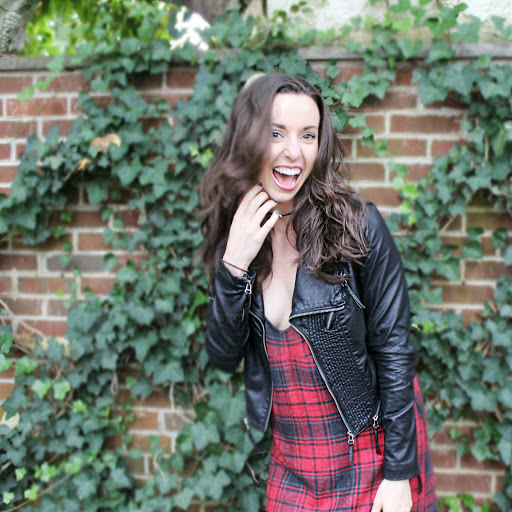 Sarah Funk Photo 4