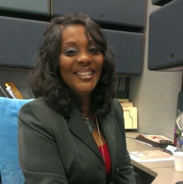 Candice Howell Photo 15