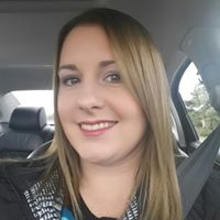 Elizabeth Honeycutt Photo 35