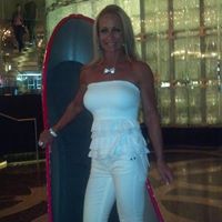 Suzanne Willis Photo 45