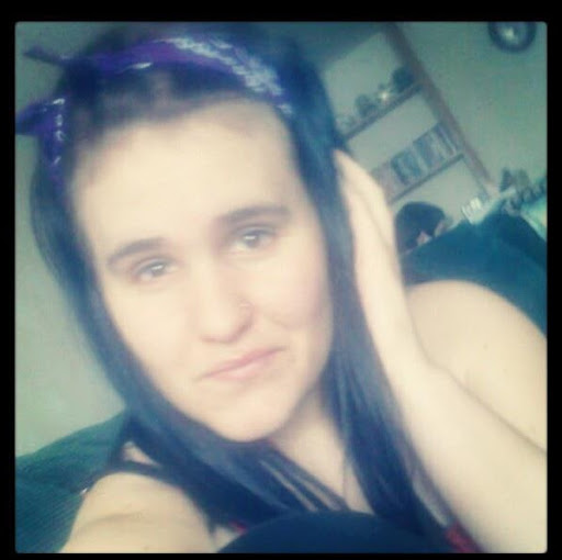 Hollie Parsons Photo 20