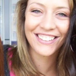 Jana Schultz Photo 5