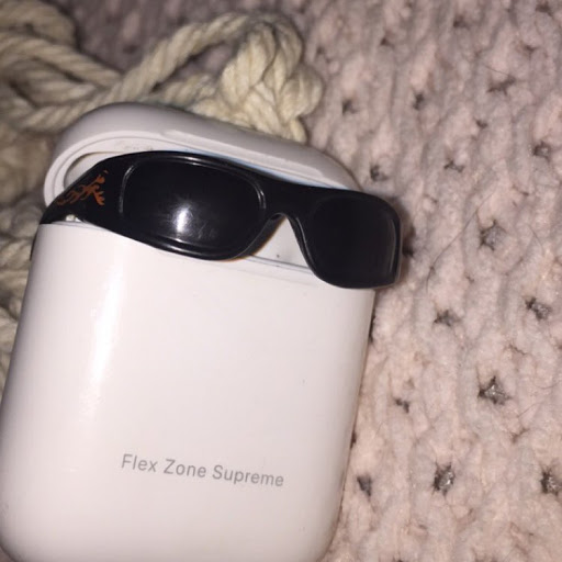 Julie Isaac Photo 16