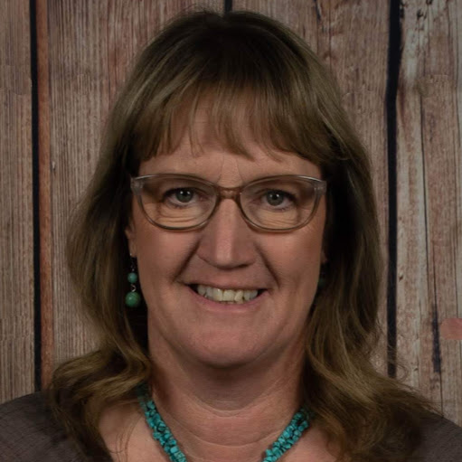 Emma Richardson Photo 26