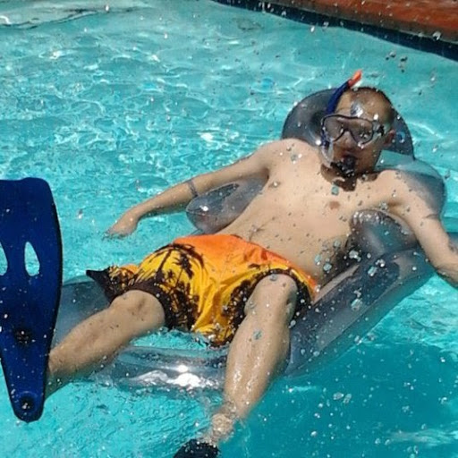 Joshua Meeks Photo 14