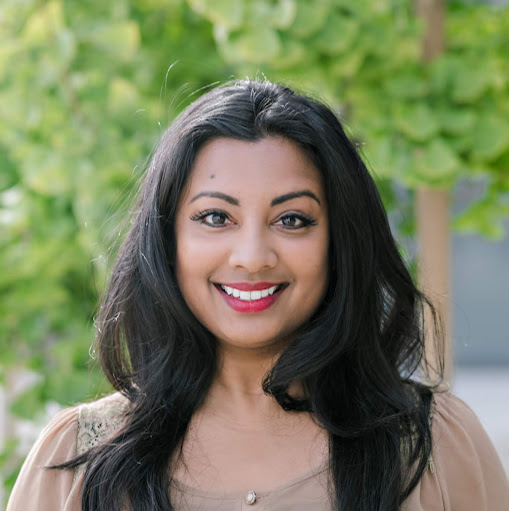 Katherine Simon Photo 36