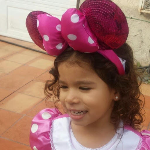 Rosa Cardona Photo 39
