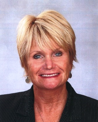 Christine Howard Photo 8