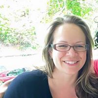 Julia Schultz Photo 6