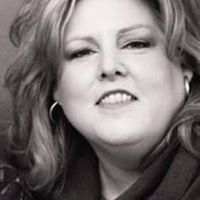 Amy Riddle Photo 8