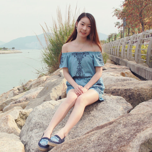 Karen Leung Photo 40