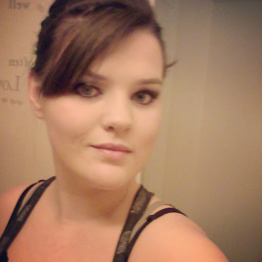 Brandi Robinson Photo 23