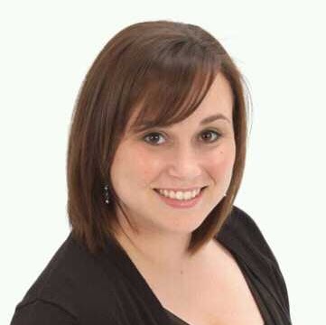 Alicia Howell Photo 18
