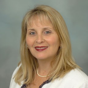 Julie Jacques Photo 19