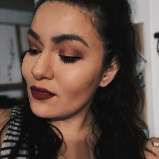 Annette Gonzalez Photo 16