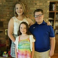 Courtney Stringer Photo 10