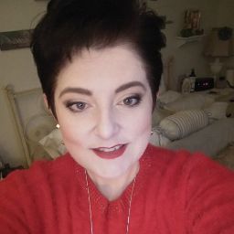 Jennifer Plowman Photo 6