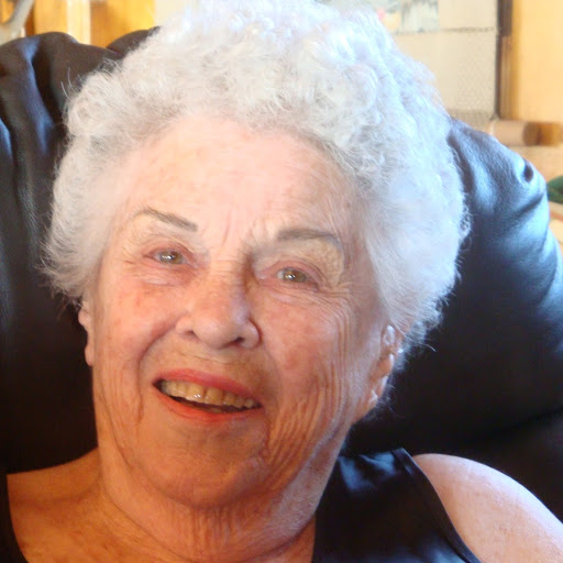 Marilyn Sparks Photo 13