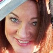 Elizabeth Thomas Photo 25