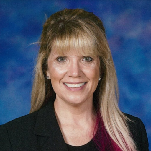 Rachel Maxwell Photo 31