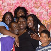 Theresa Garland Photo 5