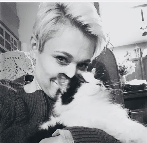 Angie Peters Photo 29