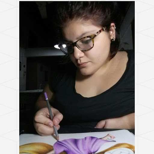 Carla Gonzalez Photo 8