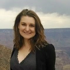 Elizabeth Blum Photo 23